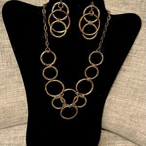 Premier Designs necklace and earrings